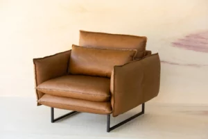 Sofá Poltrona Ibiza Couro Legítimo La Paz Camel 1.10mt